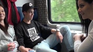 Junge Deutsche Fickt Im Zug