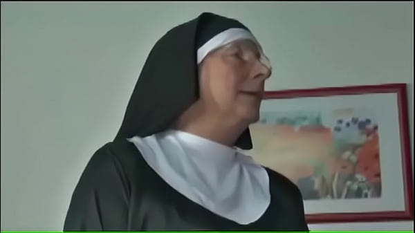 Deutsche reife Nonne Angie